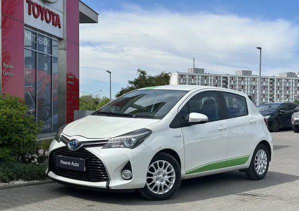 toyota Toyota Yaris cena 46300 przebieg: 95160, rok produkcji 2014 z Poznań